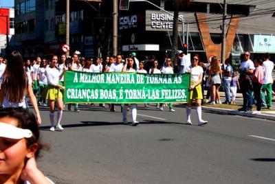Galeto Solidário - Desfile Civico 7 de Setembro