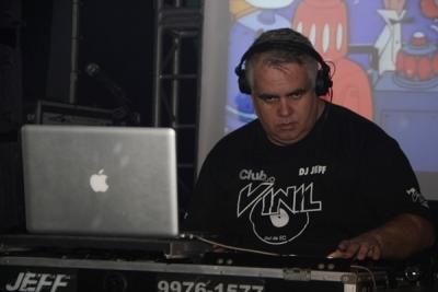 Festa do Vinil DJ Jeff no Absinto